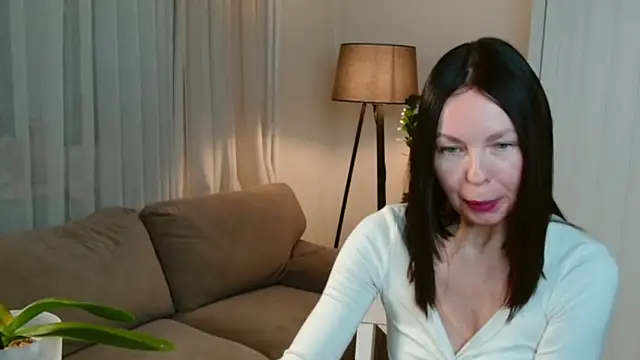 LittleNicolee online show from 5, 12, 2025