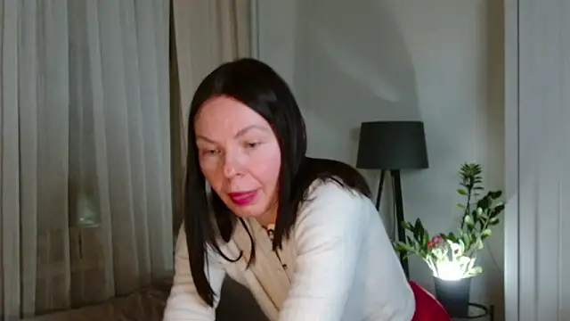 LittleNicolee online show from 10, 2, 2026