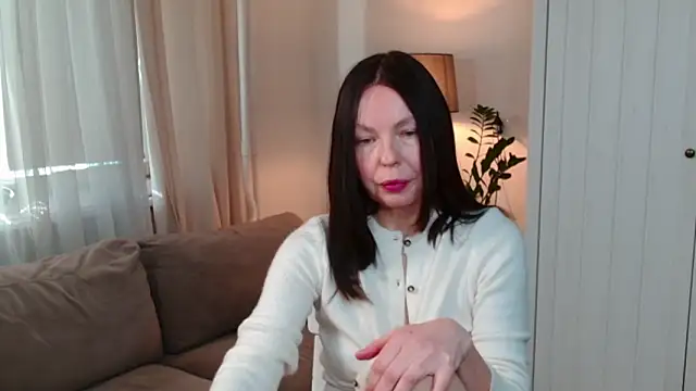 LittleNicolee online show from 1, 2, 2026