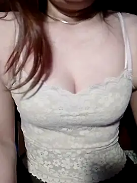 YiyinLy online show from 17, 6, 2026