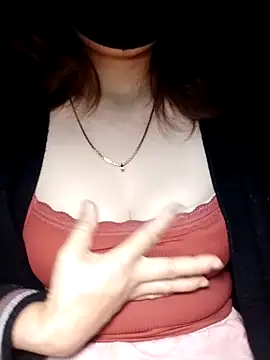 YiyinLy online show from 24, 10, 2025