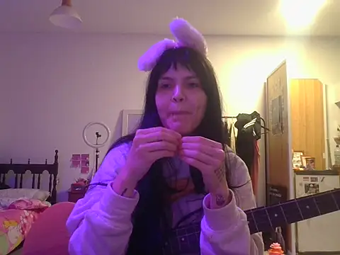 miapink33 online show from 6, 11, 2025