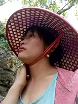 siusiu-00 online show from 14, 4, 2026