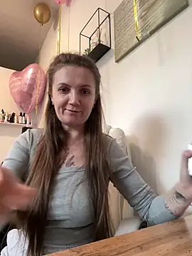 Snapshot of Amy__Leee_ chatting on 16, 3, 2026 Amy Leee online show from 16, 3, 2026