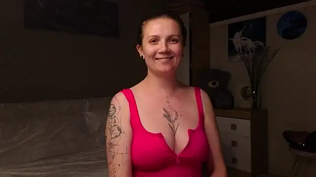 Snapshot of Amy__Leee_ chatting on 12, 5, 2026 Amy Leee online show from 12, 5, 2026