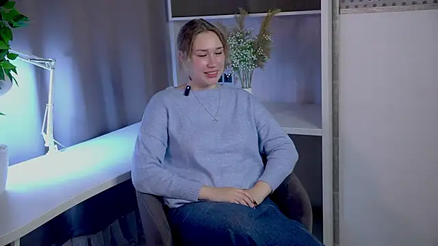 Snapshot of ClarePratillo chatting on 16, 10, 2025 ClarePratillo online show from 16, 10, 2025