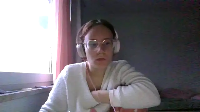 Snapshot of LuckySLove chatting on 31, 5, 2026 LuckySLove online show from 31, 5, 2026