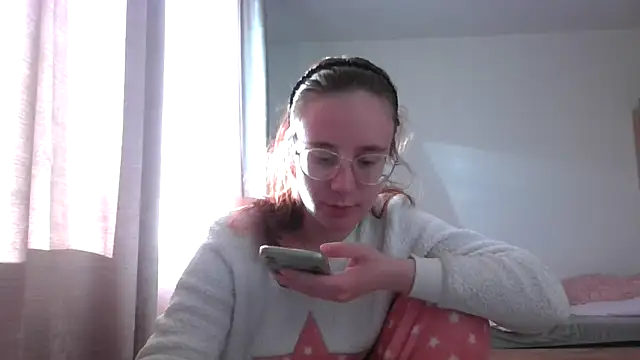 Snapshot of LuckySLove chatting on 14, 5, 2026 LuckySLove online show from 14, 5, 2026
