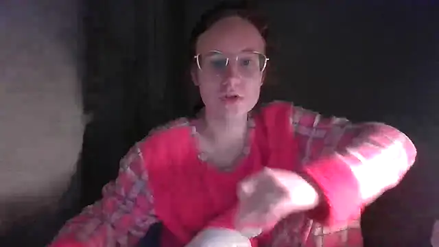 LuckySLove online show from 4, 4, 2026