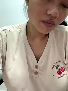 Snapshot of Nini-cn chatting on 17, 10, 2025 Nini-cn online show from 17, 10, 2025