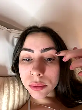 Baby Mia pires online show from 29, 10, 2025