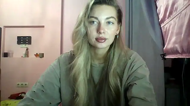 Snapshot of Sygream chatting on 18, 10, 2025 Sygream online show from 18, 10, 2025