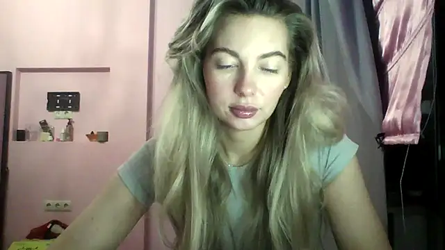 Snapshot of Sygream chatting on 16, 10, 2025 Sygream online show from 16, 10, 2025