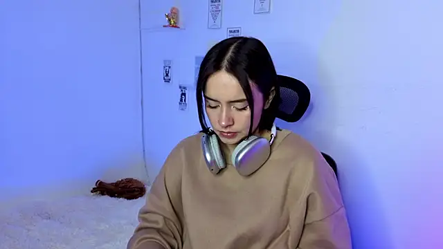 Emily Lindey online show from 16, 2, 2026