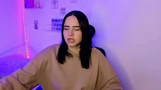 Emily Lindey online show from 12, 3, 2026