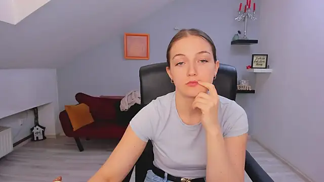 AnneWilsonn online show from 22, 4, 2026