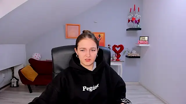 AnneWilsonn online show from 12, 2, 2026