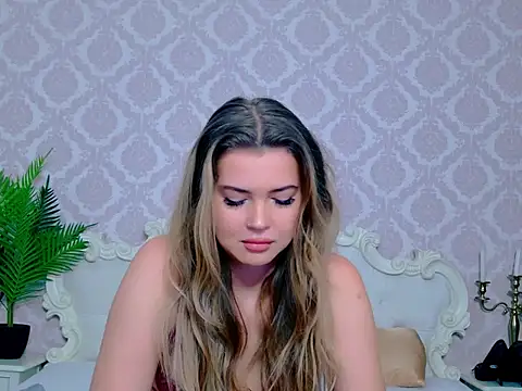 Samantha Cole online show from 26, 11, 2025