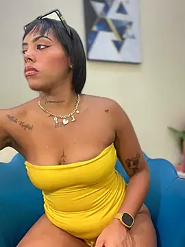 NovaFoxx online show from 15, 4, 2026