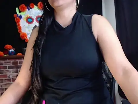 Lucyy Naugthy online show from 17, 11, 2025