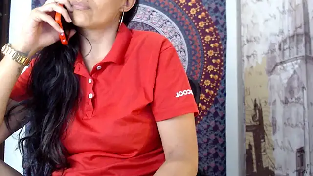 Lucyy Naugthy online show from 17, 2, 2026