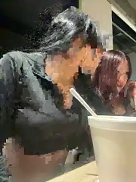 Snapshot of Nahomy_cute1 chatting on 26, 11, 2025 Nahomy cute1 online show from 26, 11, 2025