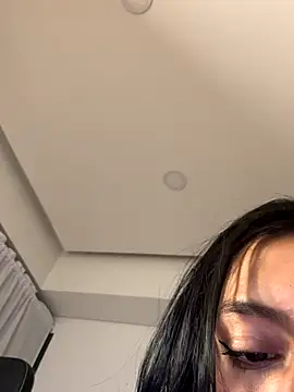 Snapshot of Nahomy_cute1 chatting on 27, 11, 2025 Nahomy cute1 online show from 27, 11, 2025