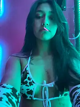 Snapshot of Nahomy_cute1 chatting on 31, 10, 2025 Nahomy cute1 online show from 31, 10, 2025