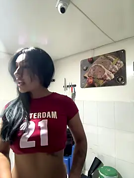 Snapshot of Nahomy_cute1 chatting on 8, 11, 2025 Nahomy cute1 online show from 8, 11, 2025