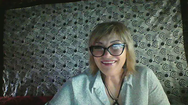 Lia Ray online show from 10, 11, 2025