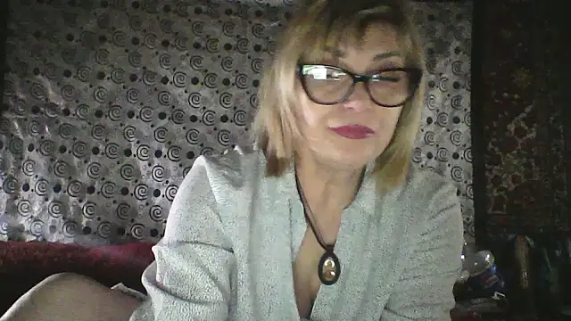 Lia Ray online show from 10, 3, 2026