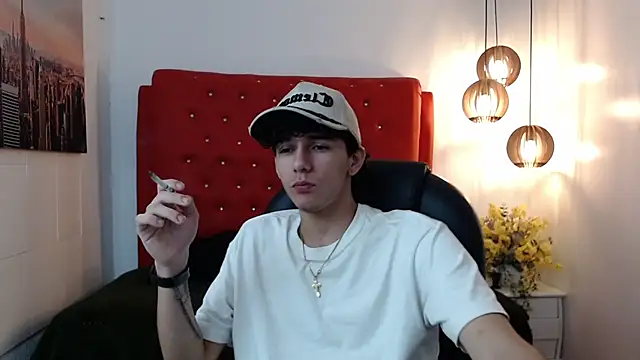 AmethystShadow17 online show from 25, 2, 2026