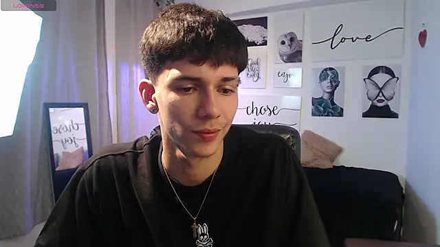 AmethystShadow17 online show from 14, 3, 2026