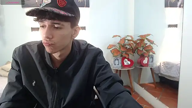 AmethystShadow17 online show from 16, 11, 2025