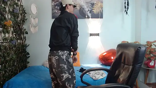 AmethystShadow17 online show from 10, 4, 2026