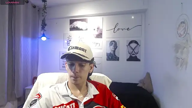 AmethystShadow17 online show from 10, 1, 2026