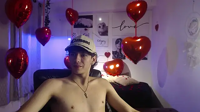 AmethystShadow17 online show from 14, 2, 2026