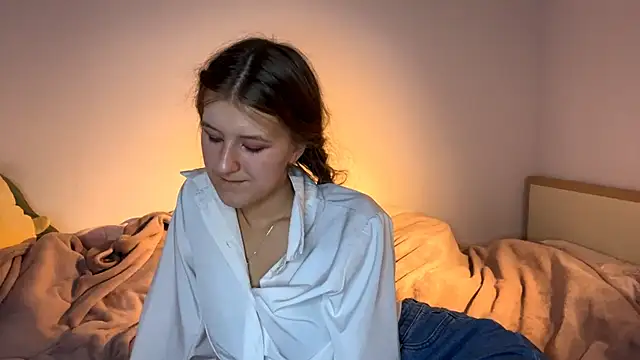 AnnamariaVieu online show from 29, 10, 2025