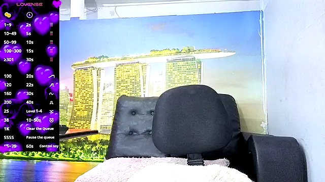 Zakura hot 25 online show from 31, 10, 2025