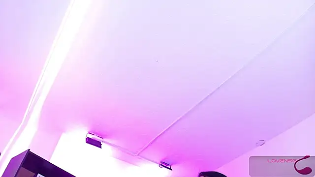 Elisce cloudd online show from 15, 11, 2025