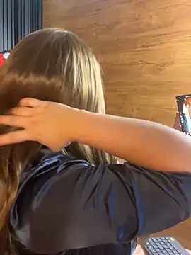 Yvonny27 online show from 14, 1, 2026