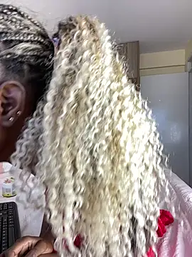 NyahHeat online show from 3, 2, 2026