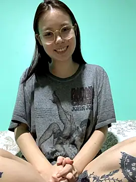 KittyK at online show from 7, 11, 2025