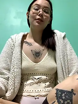 KittyK at online show from 12, 11, 2025