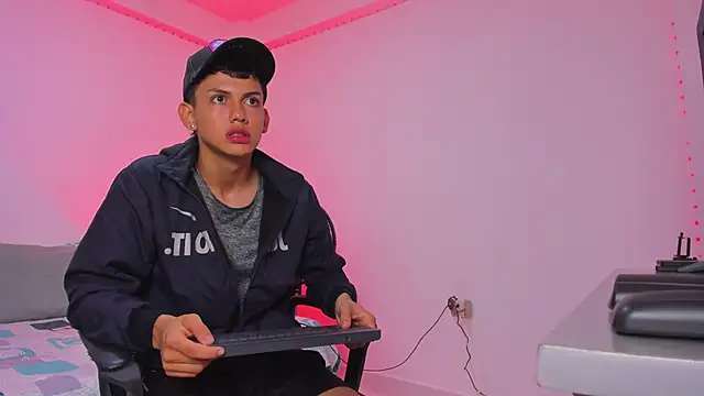 Axel Cody  online show from 28, 10, 2025