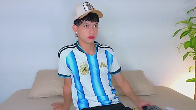 Axel Cody  online show from 23, 6, 2026