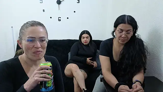 Snapshot of lesb_milf chatting on 3, 6, 2026 lesb milf online show from 3, 6, 2026