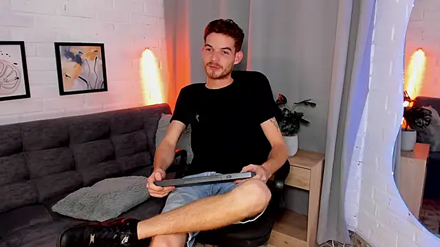 MATEO HUNTER online show from 24, 10, 2025