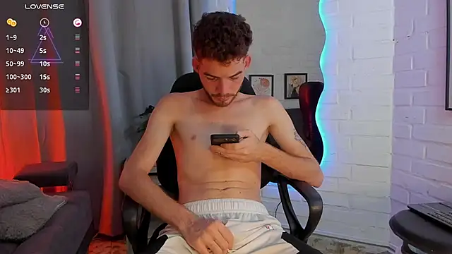 MATEO HUNTER online show from 8, 11, 2025