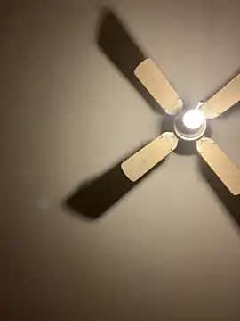 Snapshot of CarmeloA chatting on 19, 11, 2025 CarmeloA online show from 19, 11, 2025